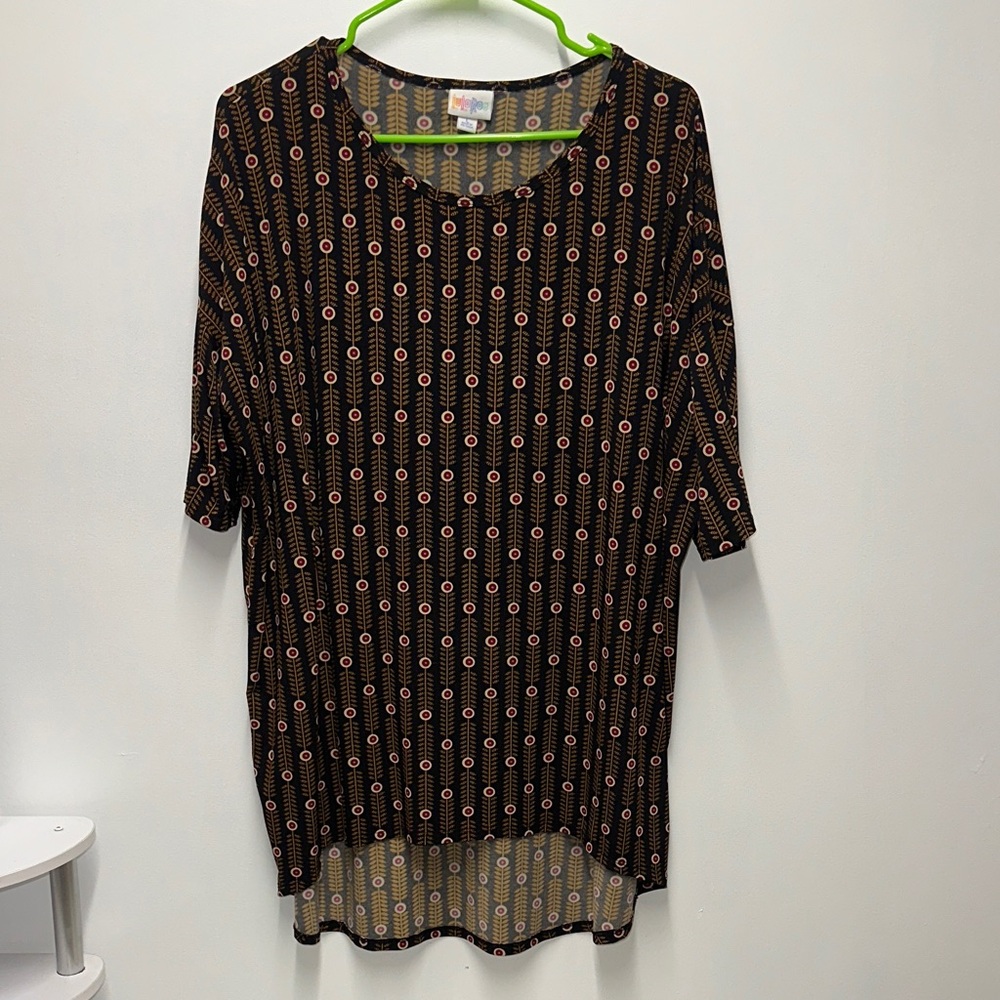 Stylish Black and Red Patterned Women's Top